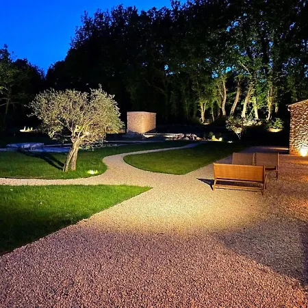 Exotic 4 Bedroom Near Aix En Provence Nizza