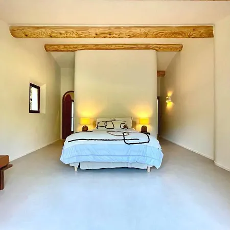 Exotic 4 Bedroom Near Aix En Provence Nizza